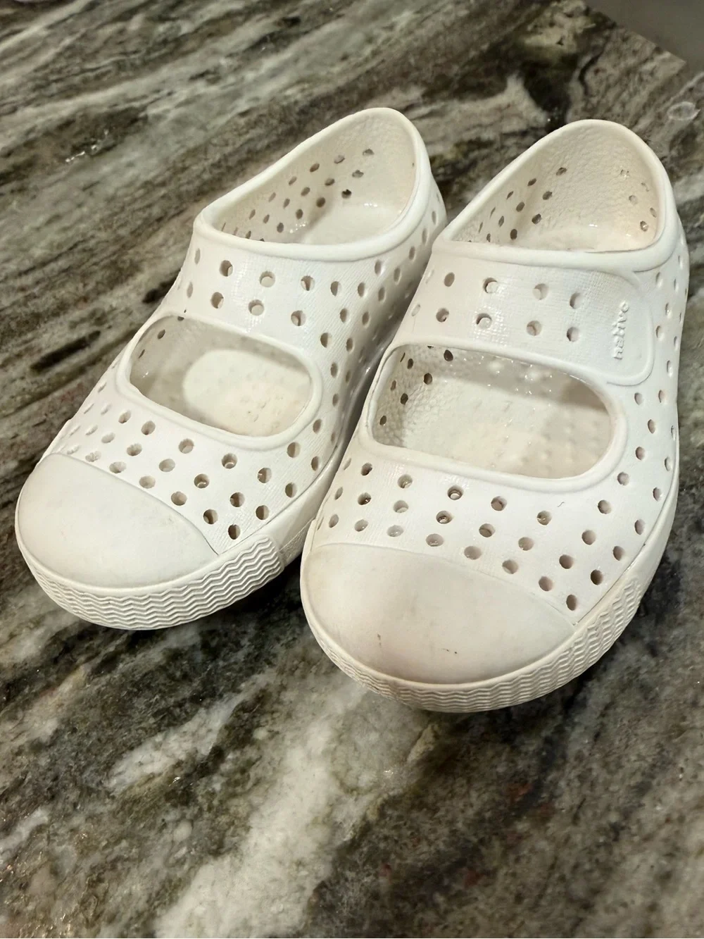 Native Kids White Mary Jane Style Water Shoes/ Jefferson Juniper